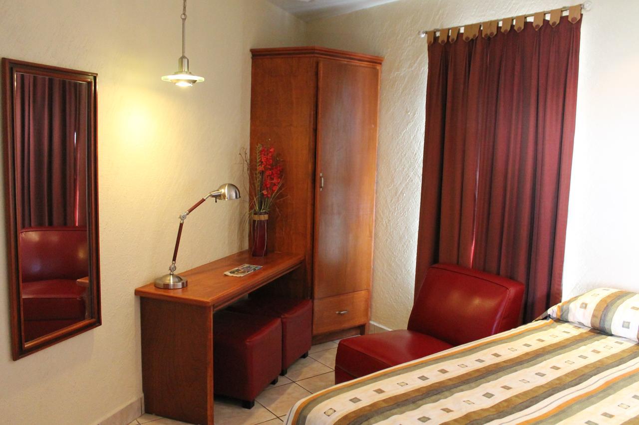 Hotel Hacienda Del Viejo ماتاموروس المظهر الخارجي الصورة